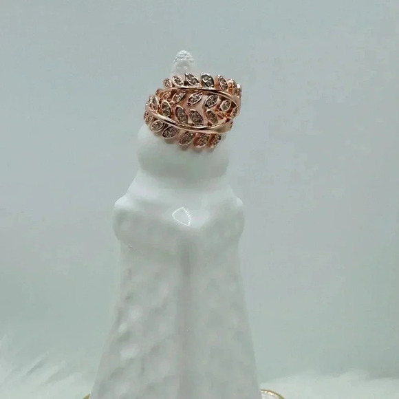 Zircon Olive Branch Leaf Small Hoop Earrings Rose Gold - Picture 3 of 5